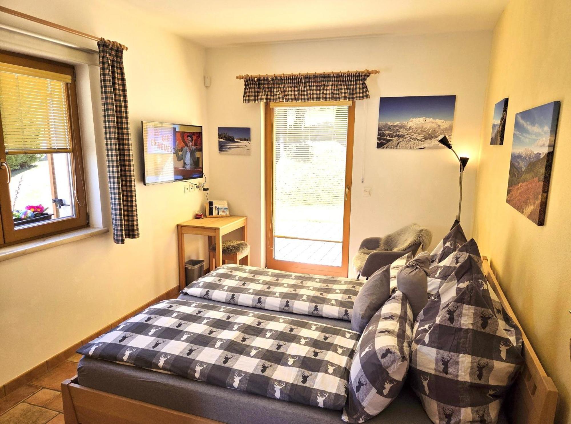Gästezimmer BERGTRÄUME Haus im Ennstal Exteriör bild